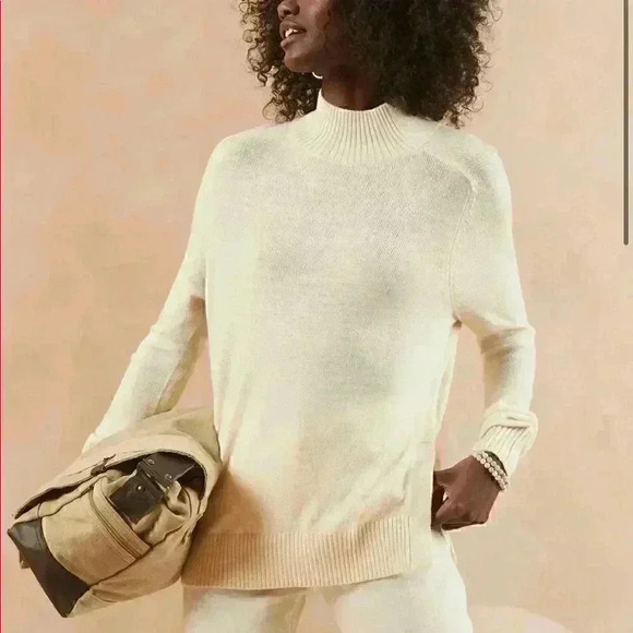 Banana Republic Tops - Banana Republic Cozy Mock-Neck Sweater